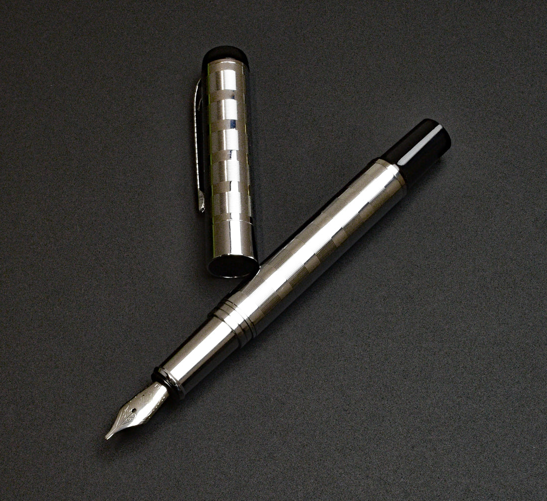 Piper Paradigm Fountain Pen - Chrome